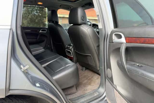 Porsche Cayenne (2004) thumbnail 13