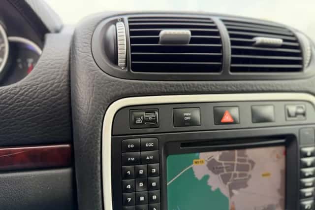 Porsche Cayenne (2004) thumbnail 21