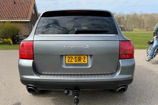 Porsche Cayenne (2004) thumbnail 24