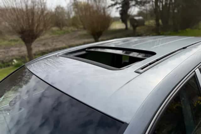 Porsche Cayenne (2004) thumbnail 27