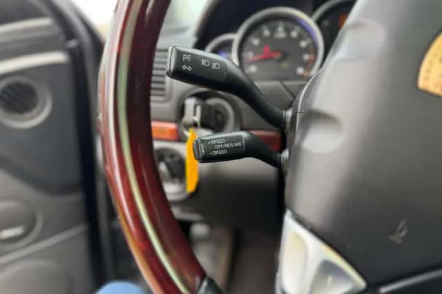 Porsche Cayenne (2004) thumbnail 10