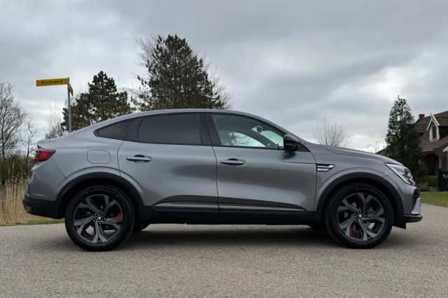 Renault Arkana (2021) thumbnail 35