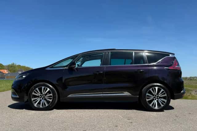 Renault Espace (2017) thumbnail 2
