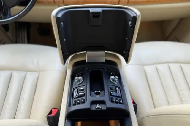 Rolls-Royce Phantom (2005) thumbnail 14