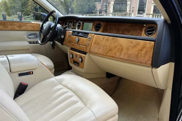 Rolls-Royce Phantom (2005) thumbnail 25