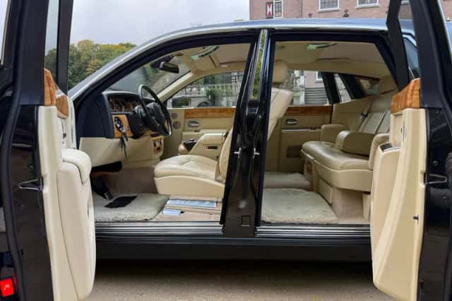 Rolls-Royce Phantom (2005) thumbnail 5