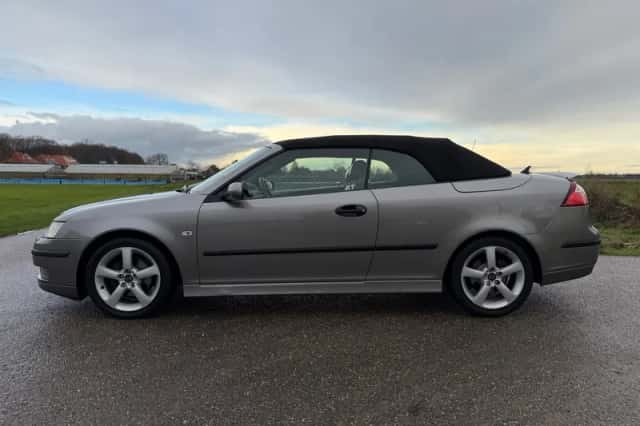 Saab 9-3 (2004) thumbnail 4