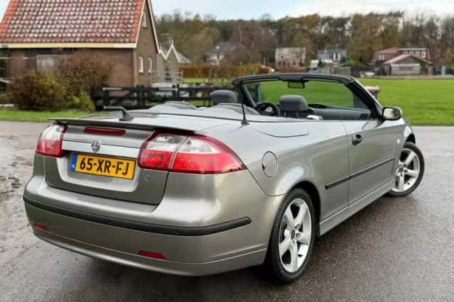 Saab 9-3 (2004) thumbnail 6
