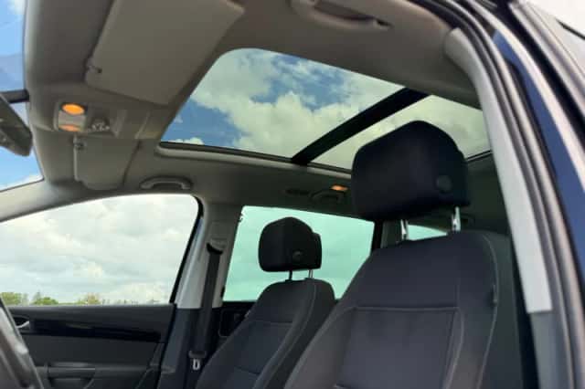 SEAT Alhambra (2012) thumbnail 16