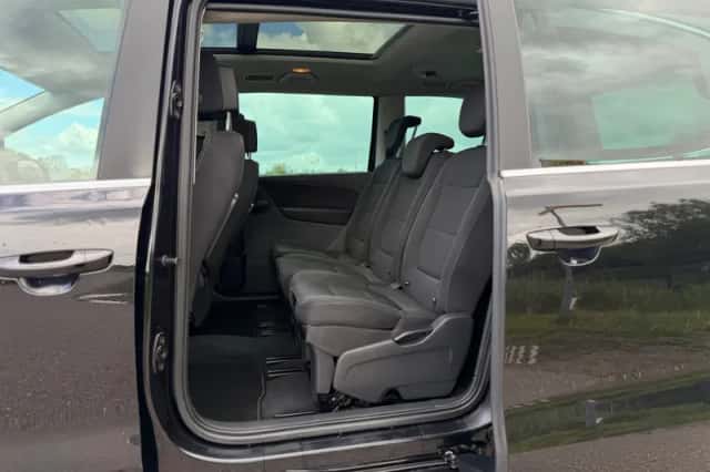 SEAT Alhambra (2012) thumbnail 8
