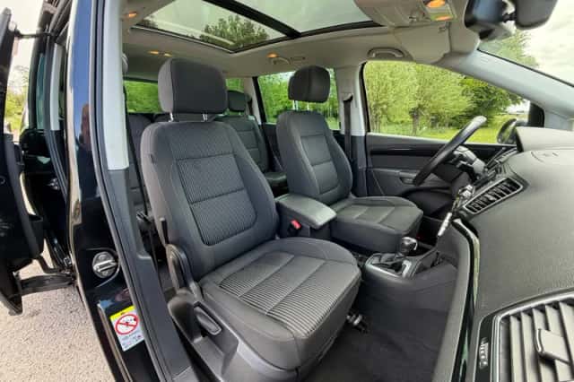 SEAT Alhambra (2012) thumbnail 10