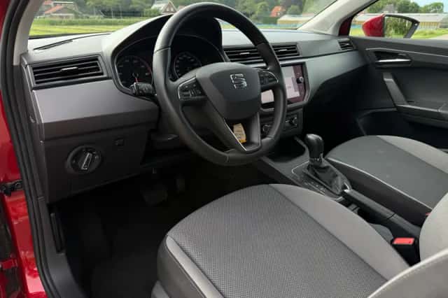 SEAT Ibiza (2018) thumbnail 4