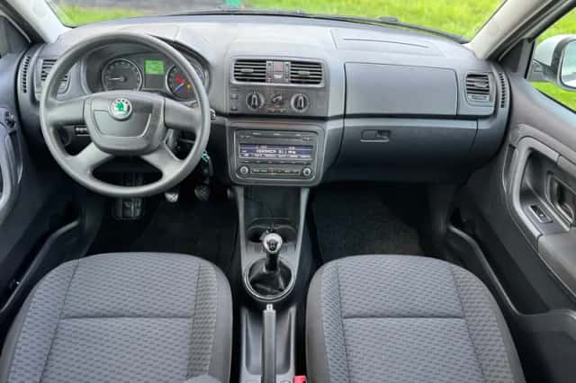 Škoda Fabia (2011) thumbnail 2
