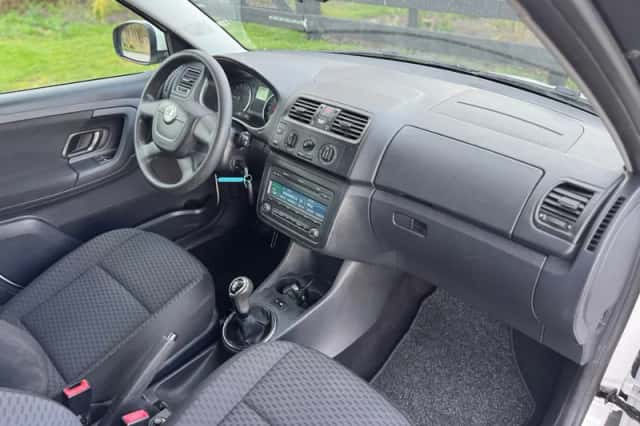 Škoda Fabia (2011) thumbnail 12