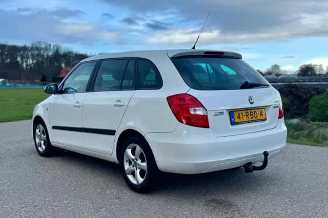 Škoda Fabia (2011) thumbnail 13