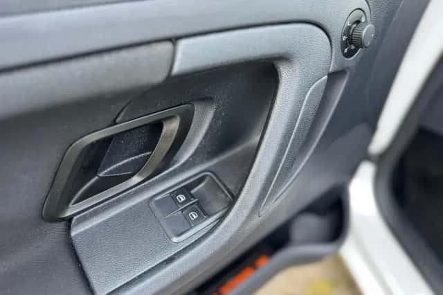 Škoda Fabia (2011) thumbnail 17