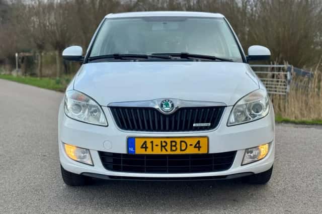 Škoda Fabia (2011) thumbnail 3