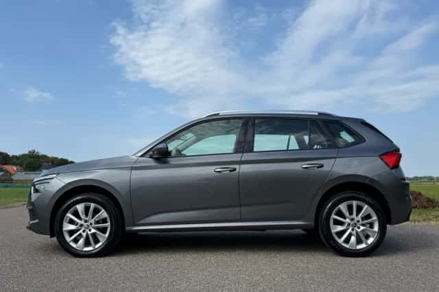 Škoda Kamiq (2023) thumbnail 2