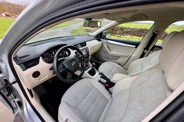 Škoda Octavia (2014) thumbnail 30