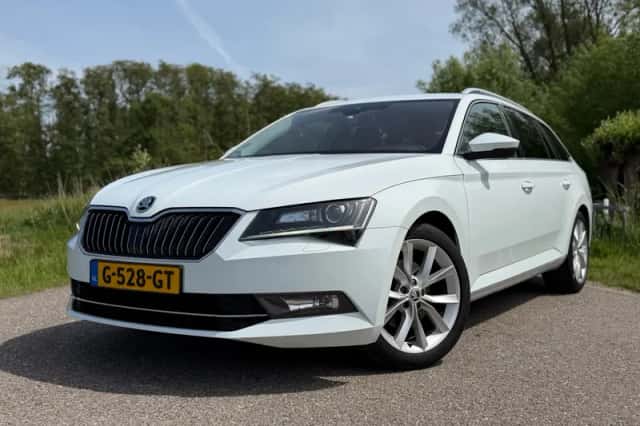 Škoda Superb (2015)