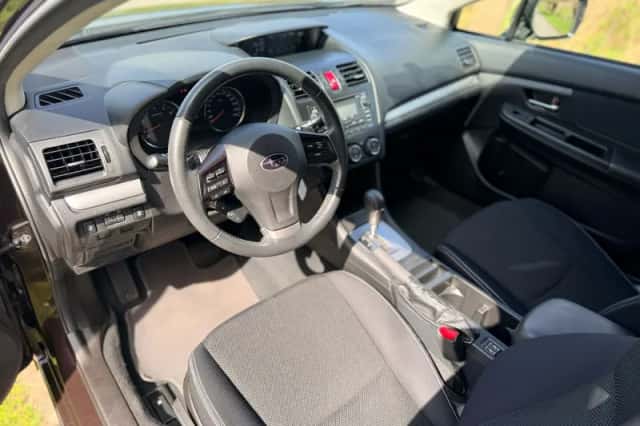 Subaru XV (2012) thumbnail 4