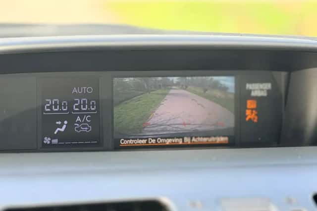 Subaru XV (2012) thumbnail 5