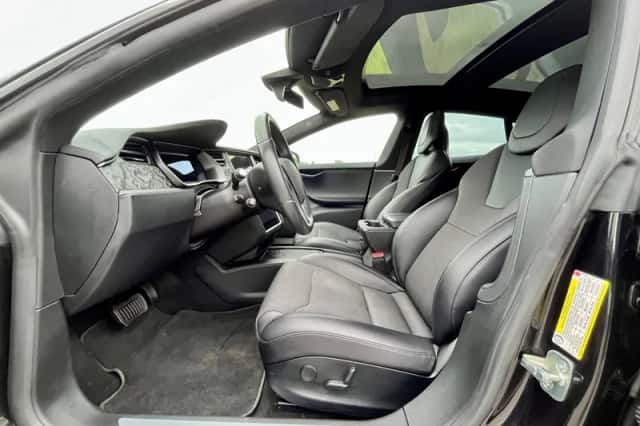 Tesla Model S (2018) thumbnail 14