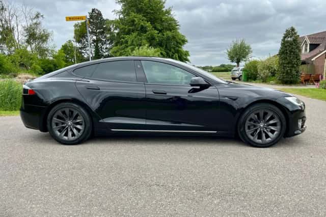 Tesla Model S (2018) thumbnail 7