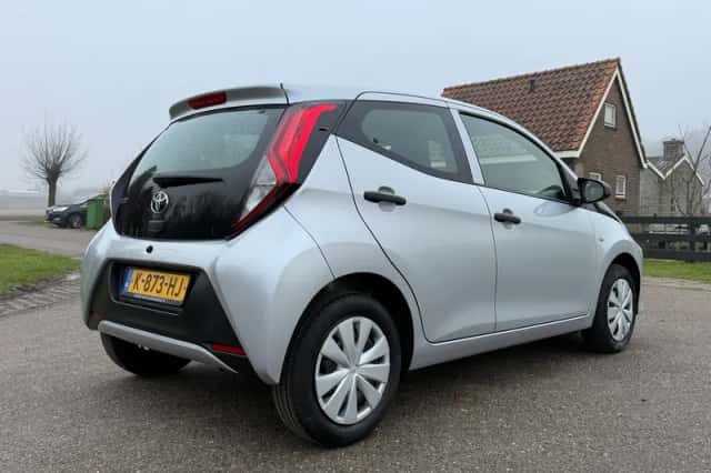 Toyota Aygo (2021) thumbnail 30