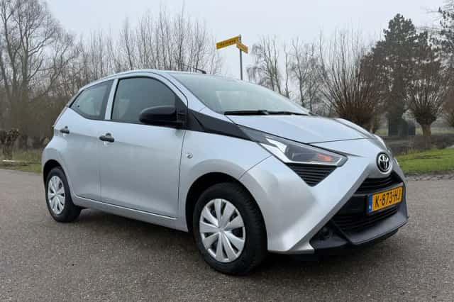 Toyota Aygo (2021) thumbnail 32