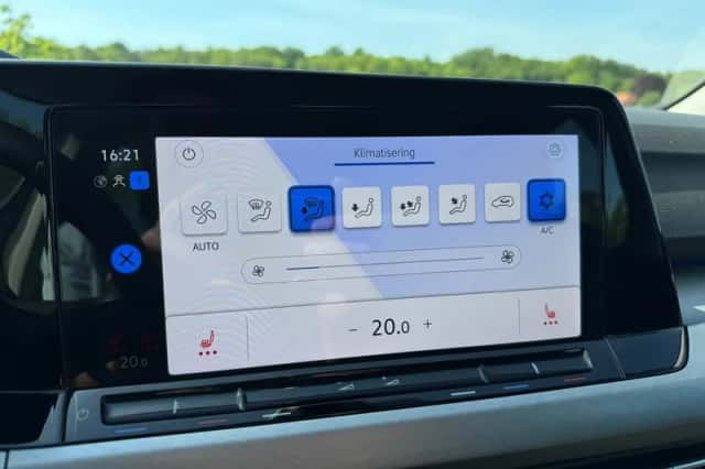Volkswagen Golf (2023) thumbnail 11