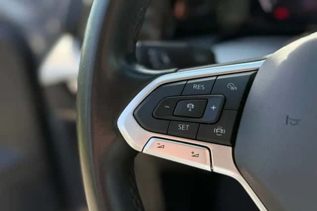 Volkswagen Golf (2023) thumbnail 17