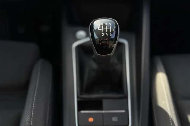 Volkswagen Golf (2023) thumbnail 7