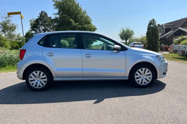 Volkswagen Polo (2017) thumbnail 9