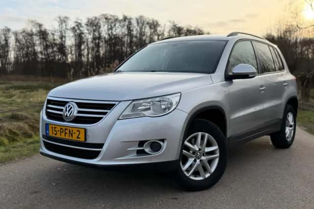 Volkswagen Tiguan (2011) thumbnail 11