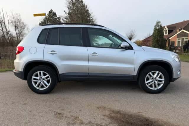 Volkswagen Tiguan (2011) thumbnail 8