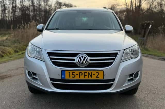 Volkswagen Tiguan (2011) thumbnail 10