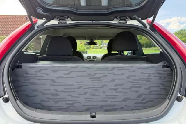 Volvo C30 (2012) thumbnail 24