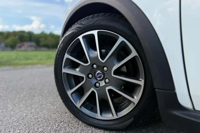 Volvo C30 (2012) thumbnail 25
