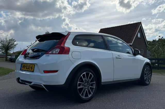 Volvo C30 (2012) thumbnail 32