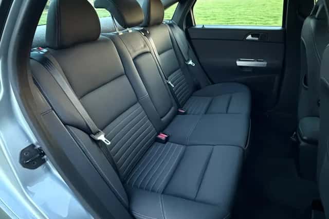 Volvo S40 (2006) thumbnail 12