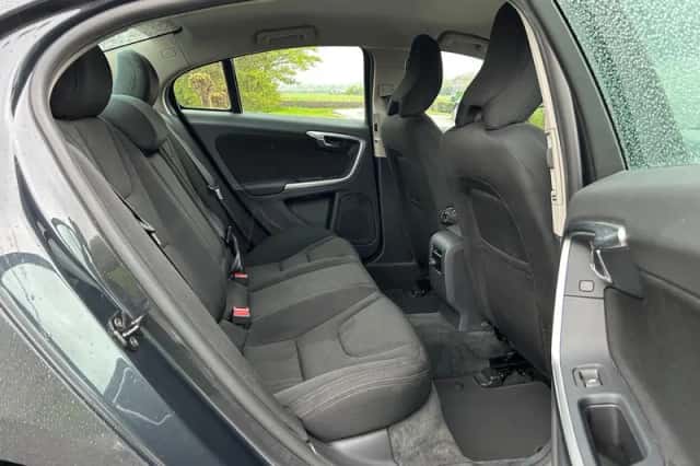 Volvo S60 (2011) thumbnail 20