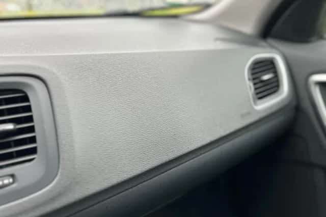 Volvo S60 (2011) thumbnail 22