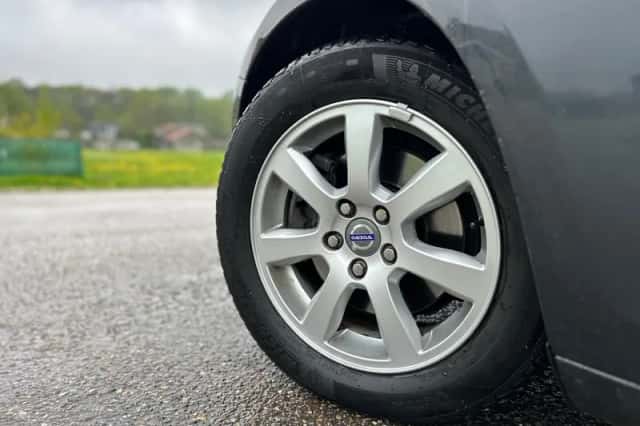 Volvo S60 (2011) thumbnail 29