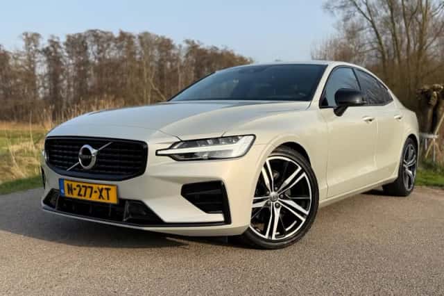Volvo S60 (2022)