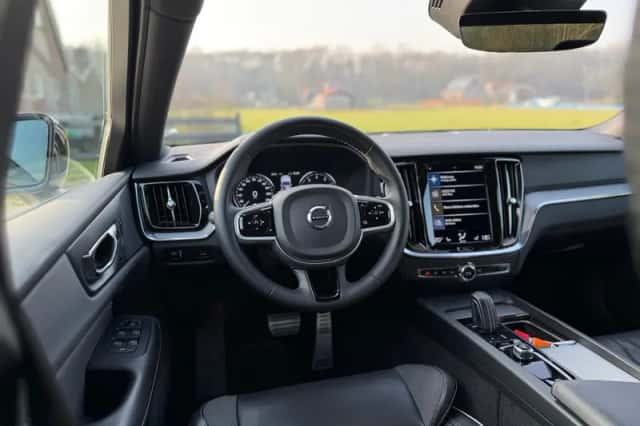 Volvo S60 (2022) thumbnail 15