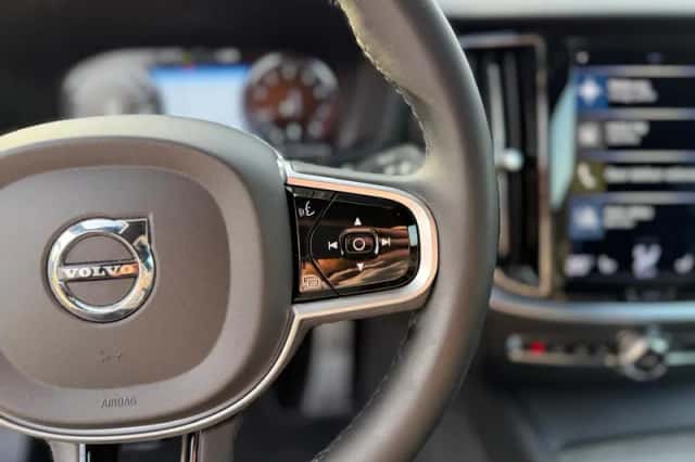 Volvo S60 (2022) thumbnail 18