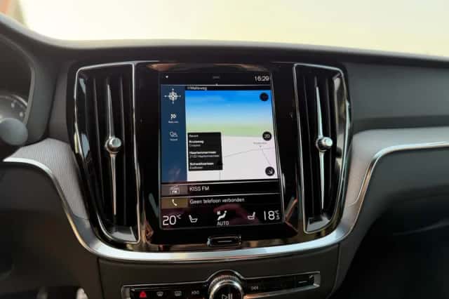 Volvo S60 (2022) thumbnail 19