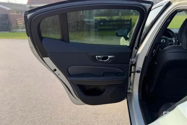 Volvo S60 (2022) thumbnail 22