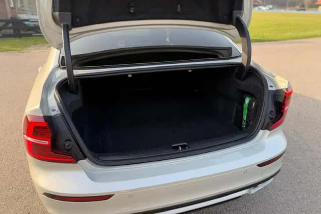 Volvo S60 (2022) thumbnail 24